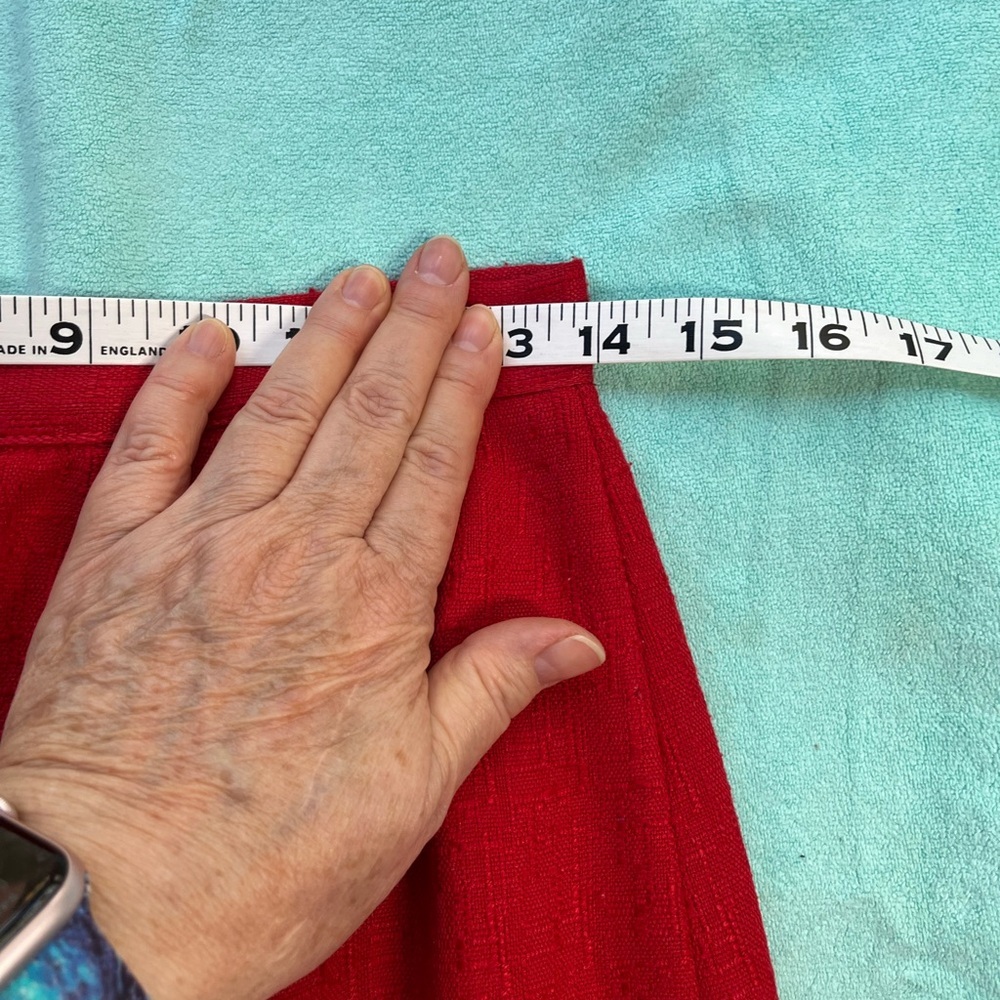 Red Power Suit, Vintage. Very Good/ Like New Condition! - Picture 10 of 17